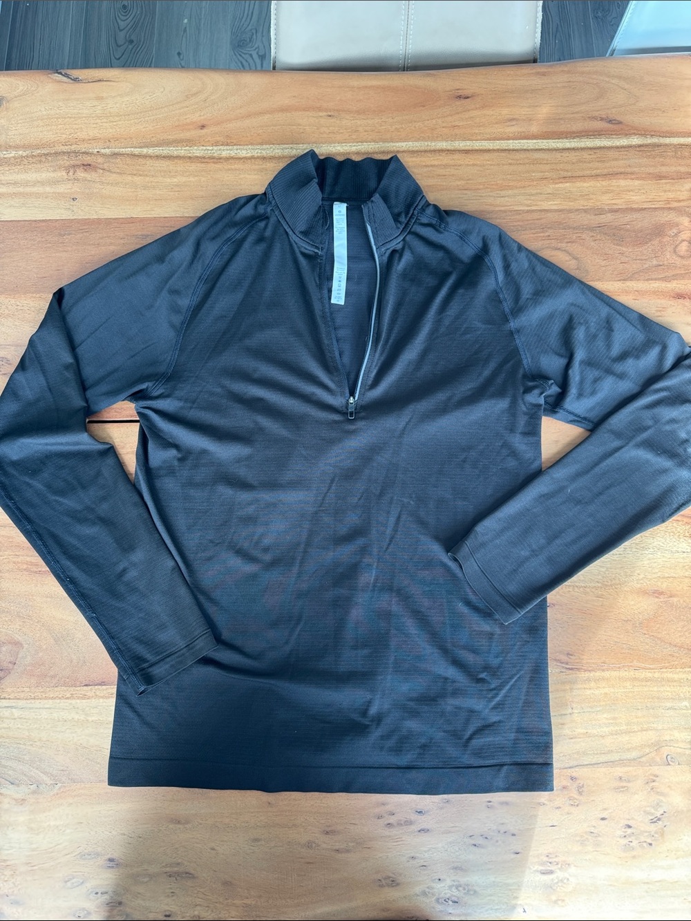 lululemon athletica lightweight Black Zip-Up Mock Collar Pullover medium
